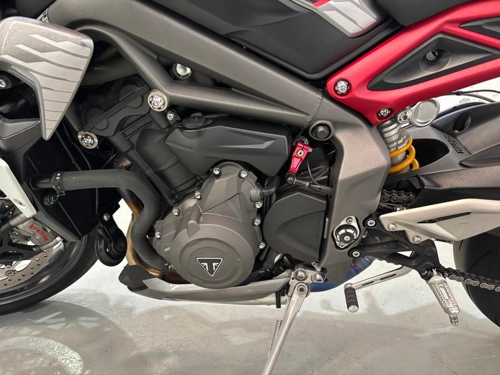 2022 Triumph Street Triple RS Street Triple Silver