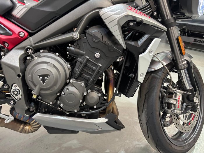 2022 Triumph Street Triple RS Street Triple Silver