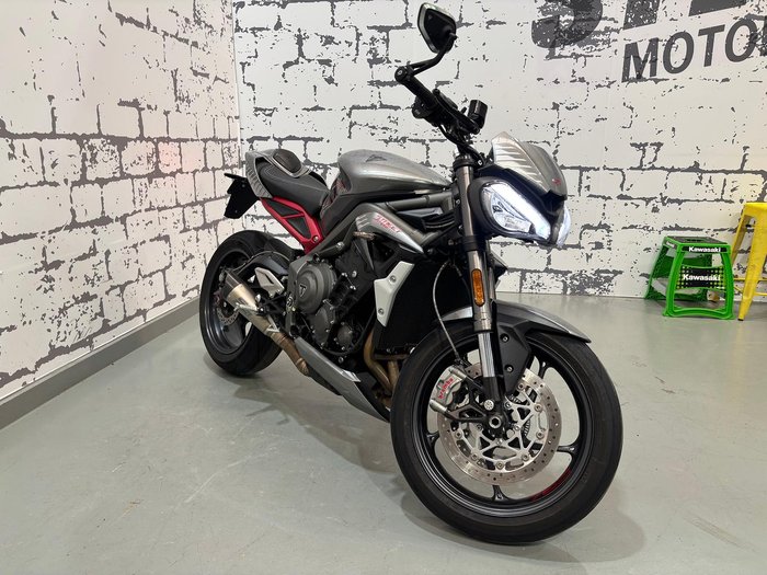 2022 Triumph Street Triple RS Street Triple Silver