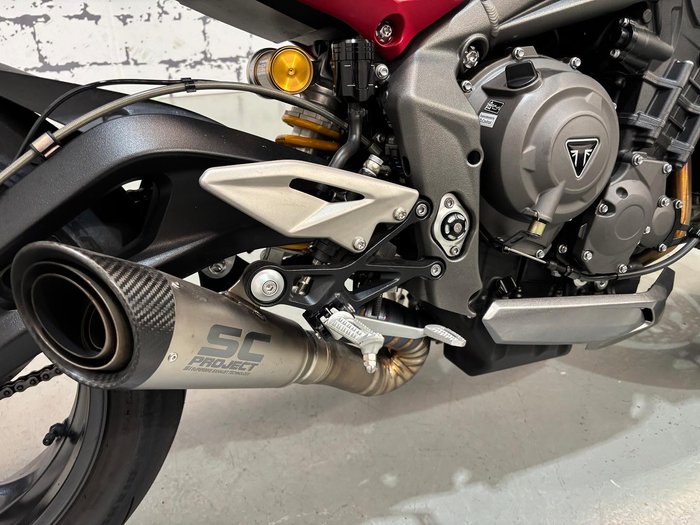 2022 Triumph Street Triple RS Street Triple Silver
