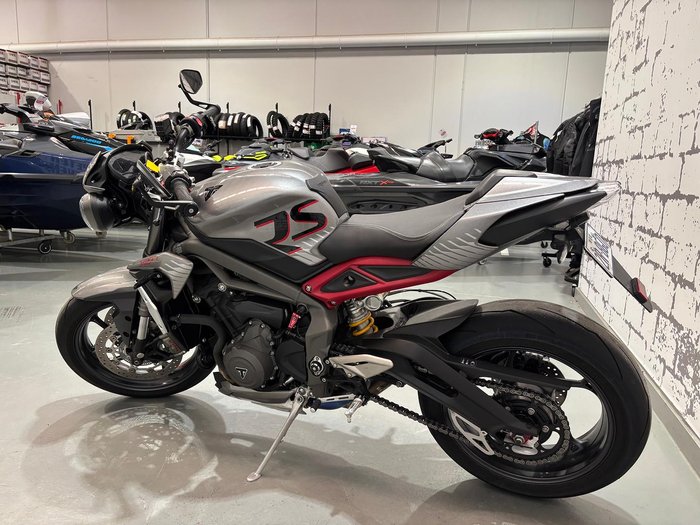 2022 Triumph Street Triple RS Street Triple Silver