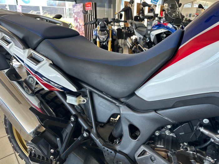 2016 Honda Africa Twin (CRF1000L) Africa Twin White