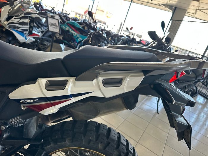 2016 Honda Africa Twin (CRF1000L) Africa Twin White