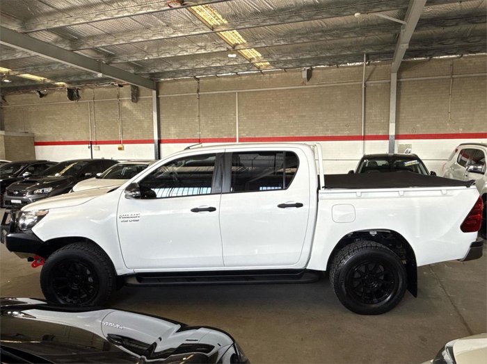 2018 Toyota Hilux SR