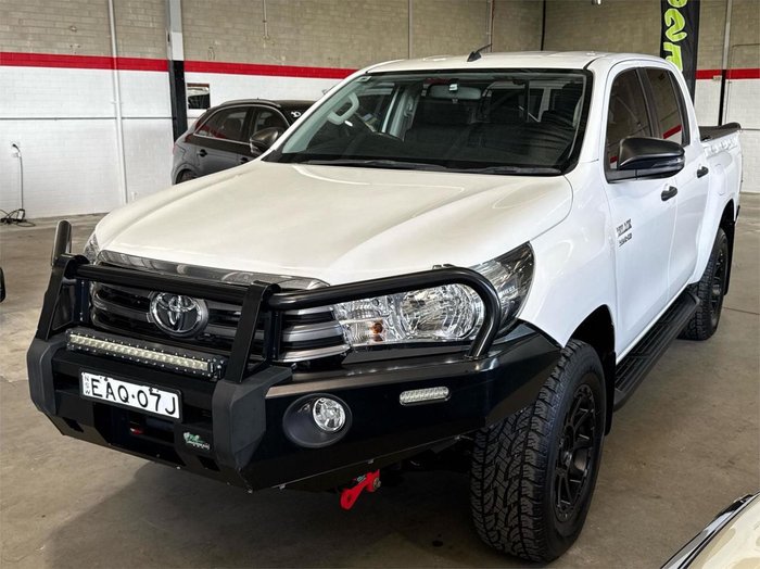 2018 Toyota Hilux SR