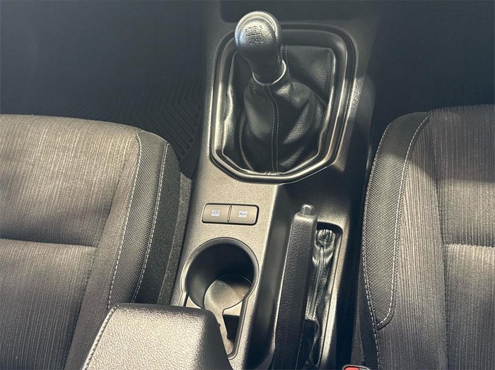 2018 Toyota Hilux SR