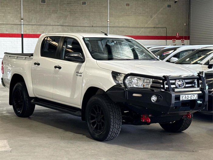 2018 Toyota Hilux SR
