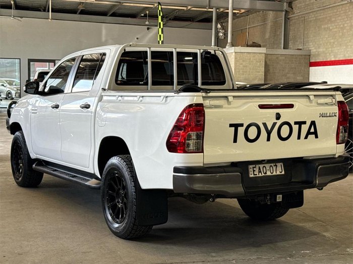 2018 Toyota Hilux SR