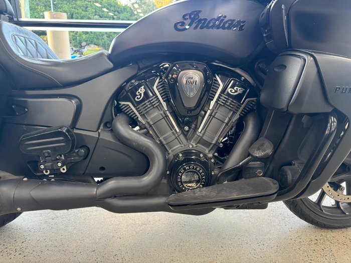2023 INDIAN PURSUIT DARK HORSE PREMIUM BLACK