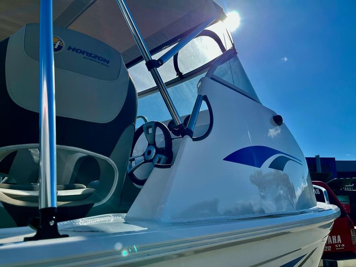 2023 Horizon 530 Scorpion Cuddy Cabin