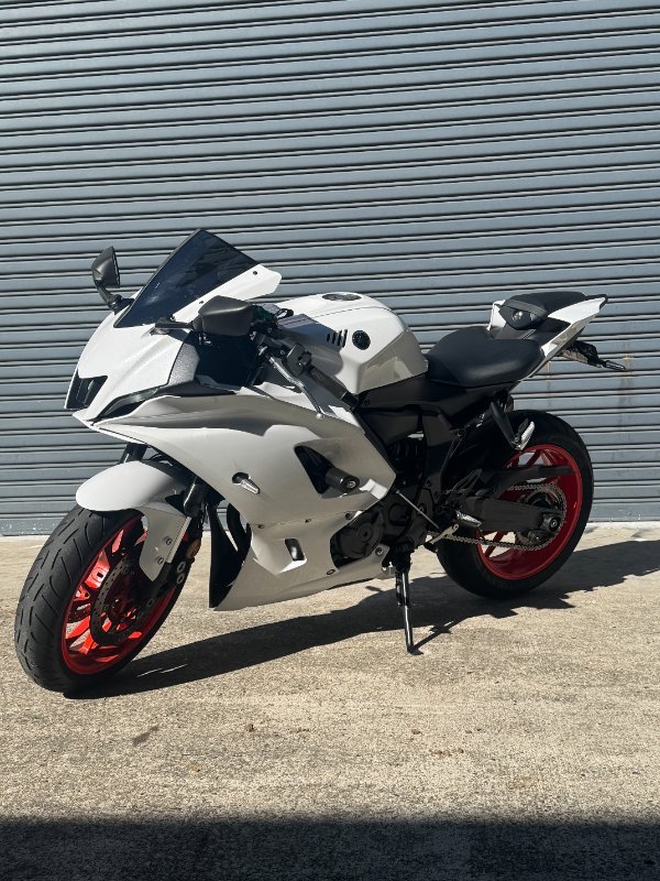 2023 Yamaha YZF-R7LA