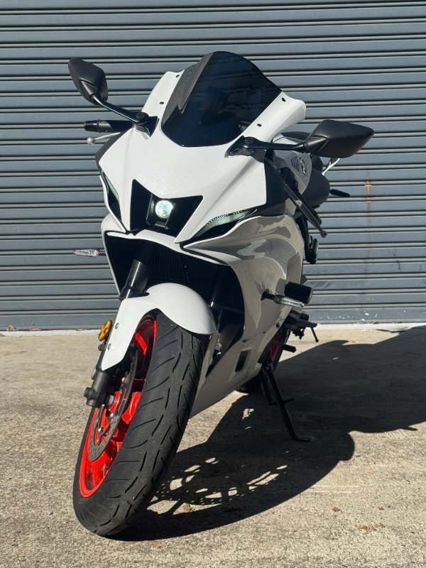 2023 Yamaha YZF-R7LA