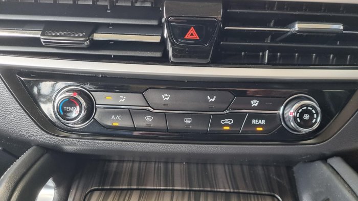 2022 LDV D90 