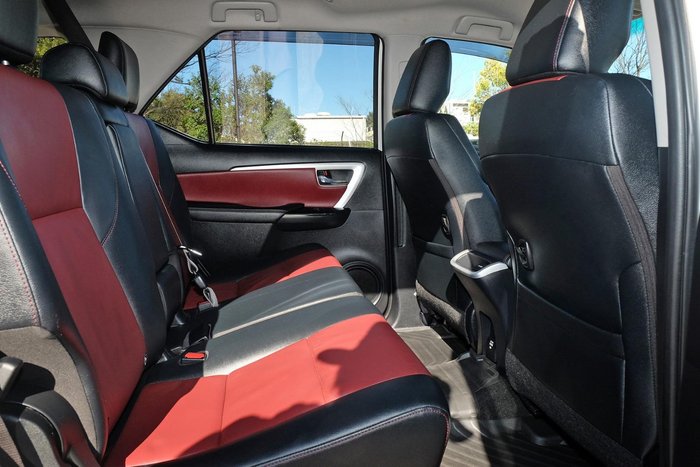 2019 Toyota Fortuner Crusade GUN156R 4X4 Dual Range Crystal Pearl