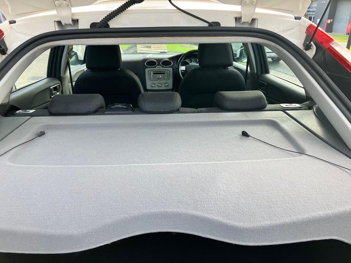 2010 Ford Focus LX LV Mk II White