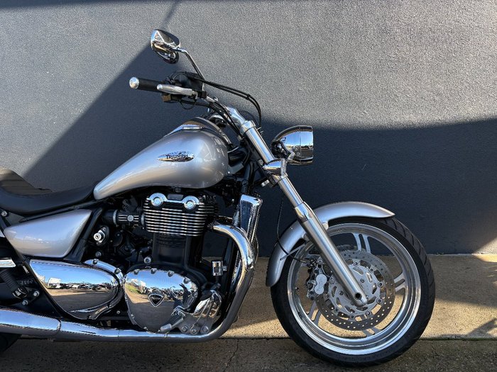 2009 Triumph THUNDERBIRD SILVER