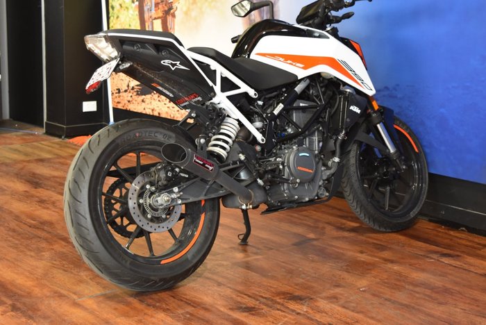 2022 Ktm 390 DUKE White
