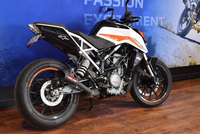 2022 Ktm 390 DUKE White
