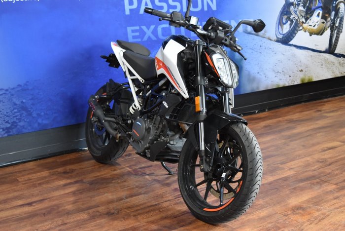 2022 Ktm 390 DUKE White