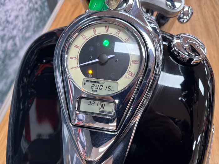 2010 Kawasaki VULCAN 1700 CLASSIC (VN1700)