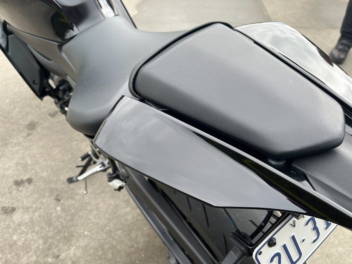 2022 Yamaha YZF-R7LA Black