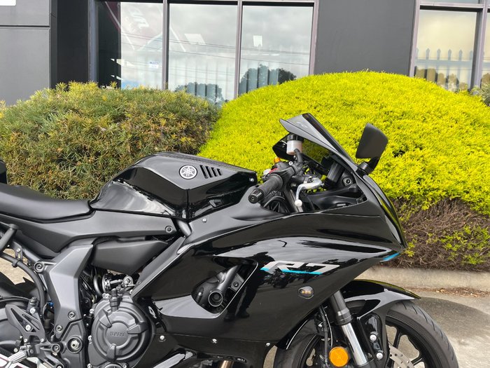 2022 Yamaha YZF-R7LA Black
