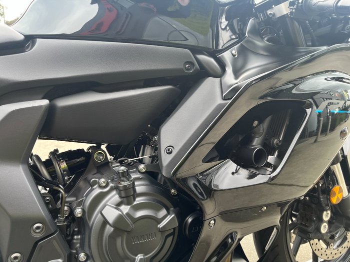 2022 Yamaha YZF-R7LA Black
