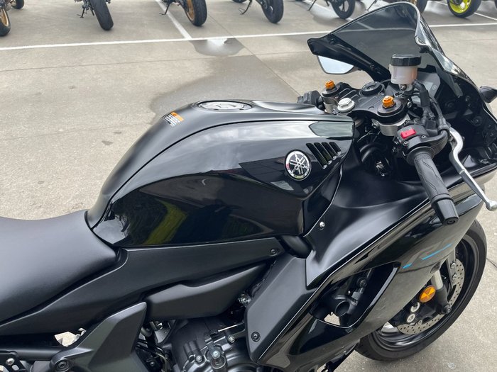 2022 Yamaha YZF-R7LA Black