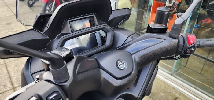 2023 Yamaha XMAX 300 (CZD300A) GREEN
