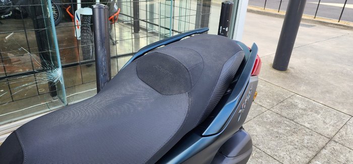 2023 Yamaha XMAX 300 (CZD300A) GREEN