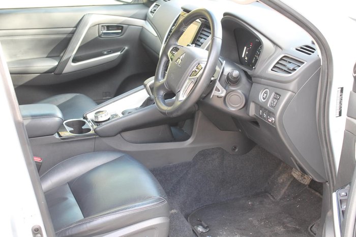 2022 Mitsubishi Pajero Sport GSR