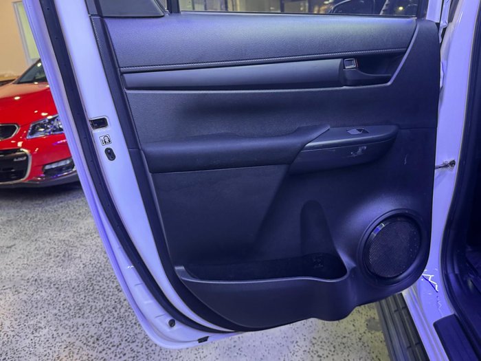 2022 Toyota Hilux SR