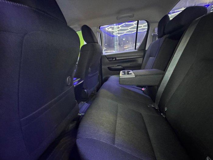 2022 Toyota Hilux SR