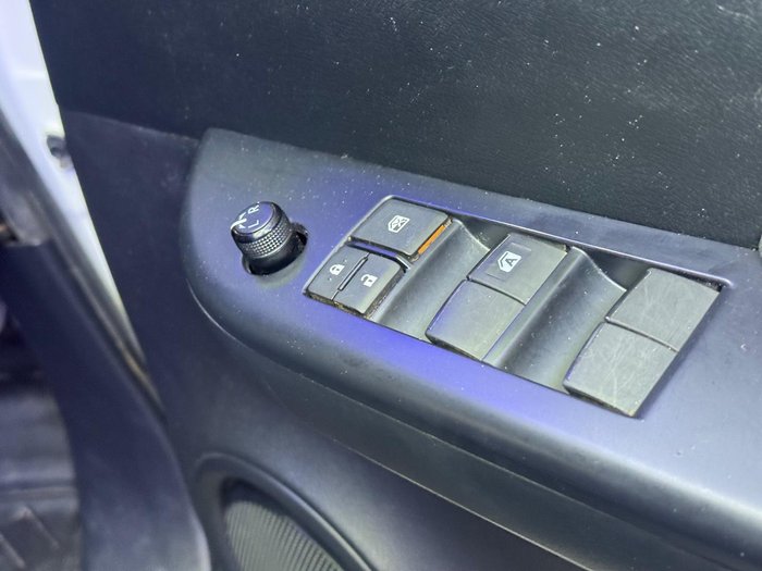 2022 Toyota Hilux SR