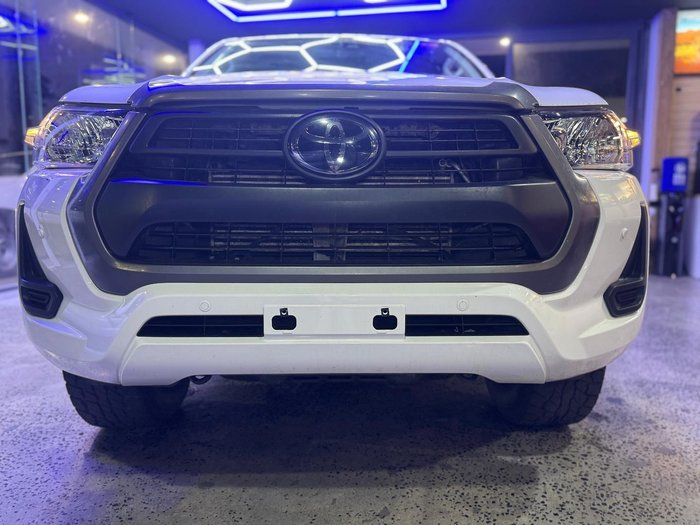 2022 Toyota Hilux SR