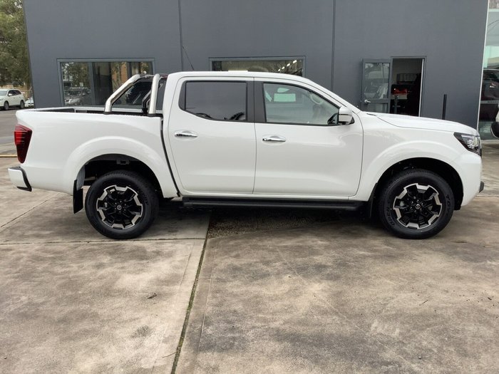 2025 Nissan Navara ST-X