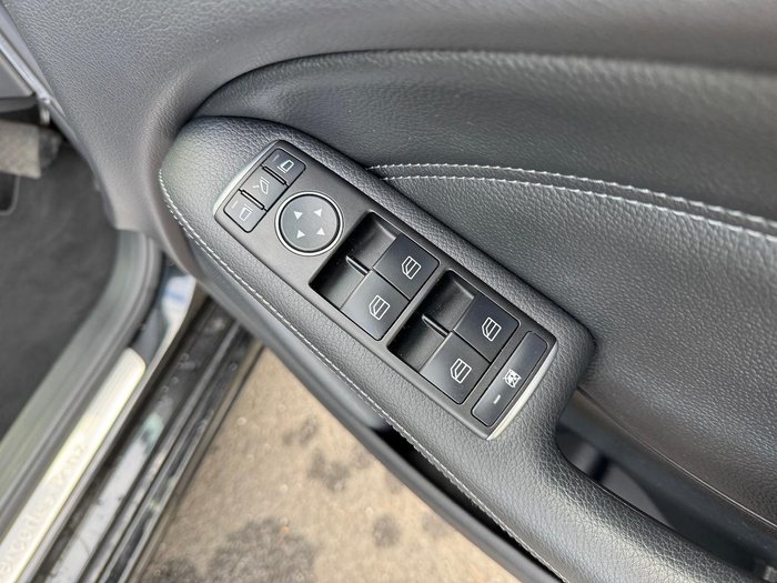 2015 Mercedes-Benz B-Class B200 W246 Cosmos Black