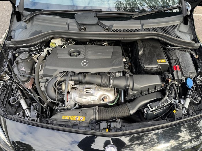 2015 Mercedes-Benz B-Class B200 W246 Cosmos Black