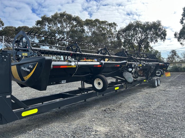 2019 MacDon D145