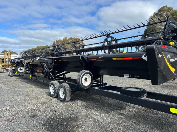 2019 MacDon D145