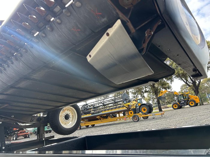 2019 MacDon D145