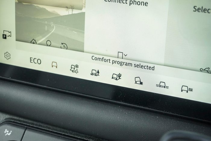 2024 Land Rover Defender 110 P400 X-Dynamic HSE