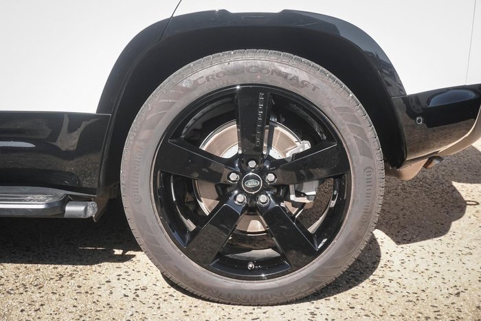 2024 Land Rover Defender 110 P400 X-Dynamic HSE