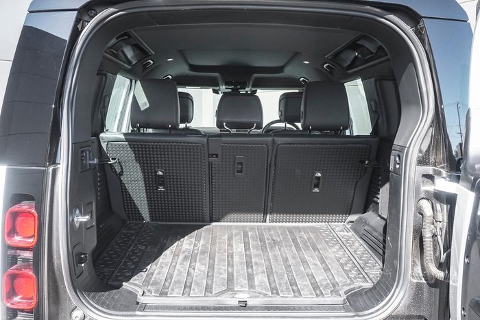 2024 Land Rover Defender 110 P400 X-Dynamic HSE