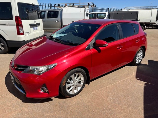 2015 TOYOTA COROLLA