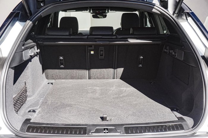 2024 Land Rover Range Rover Velar P250 Dynamic SE