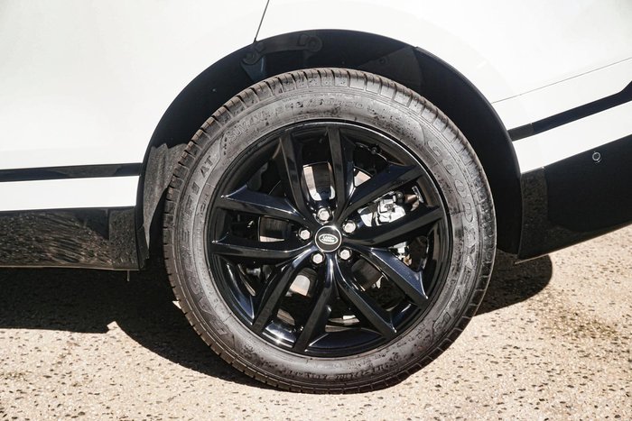 2024 Land Rover Range Rover Velar P250 Dynamic SE