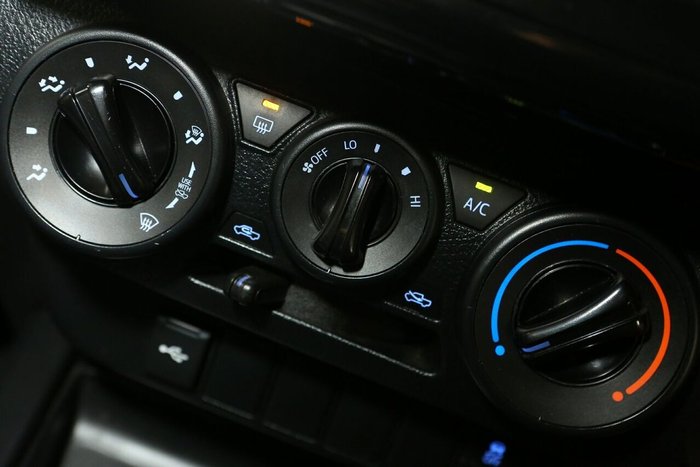 2023 Toyota Hilux Workmate