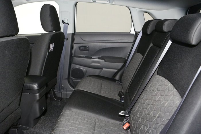 2025 Mitsubishi ASX MR