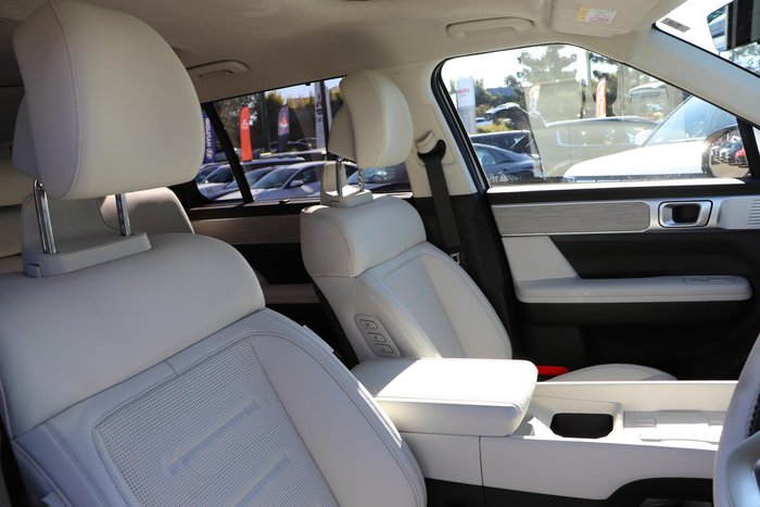 2025 Hyundai Santa Fe Hybrid Calligraphy